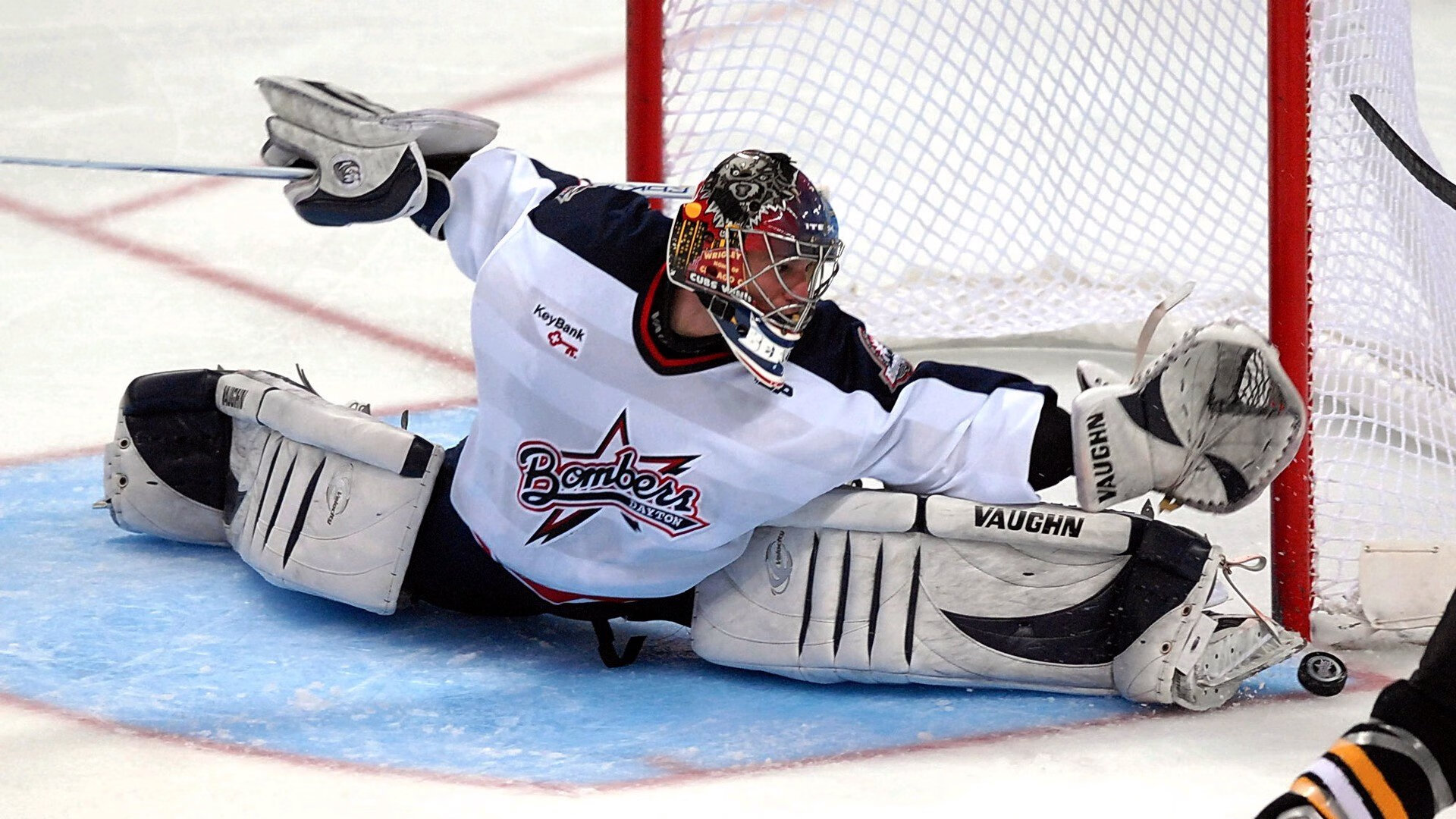 开云官方平台-夜幕下的灯光跑，城市夜色中的运动狂欢，灯光下的城市夜晚